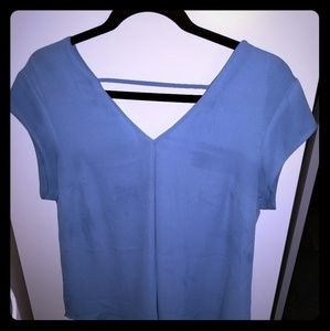 Daniel Rainn blue top
